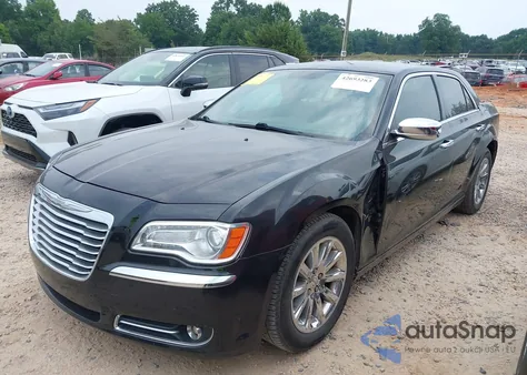 2012 Chrysler 300 Limited z USA, uszkodzony, nr VIN 2C3CCACG0CH277349